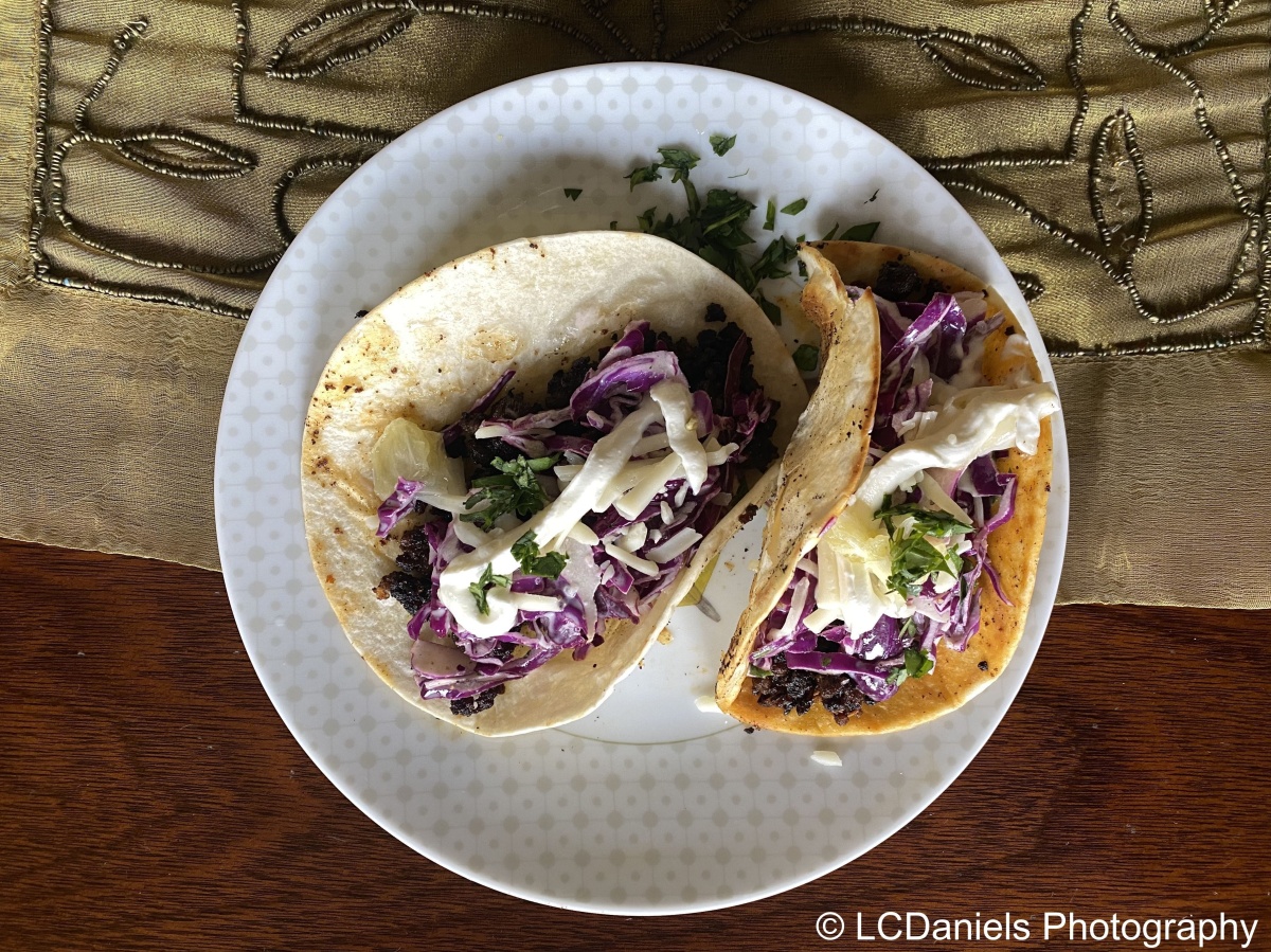 These “One-Pan Santa Fe Steak Tacos,” made with #HelloFresh’s latest delivery, were absolutely divine this week!  Made with sautéed#groundturkey + #onion; with a dressing of #cabbage, #mayo, #cilantro, &  #lemon; and topped with a few swirls of…